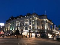 PICCADILLY CIRCUS